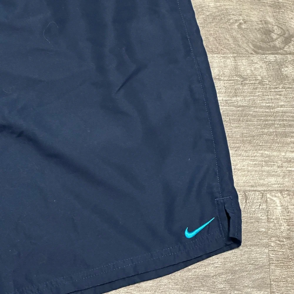 Men’s Nike XL Swim Trunk Shorts Mesh Lined Elastic Drawstring Blue 9” Inseam - Picture 5 of 8